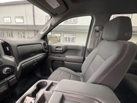 Price includes $1,000 finance credit. Price does not include fees or taxes. Step into the **2023 Che... (image 9)