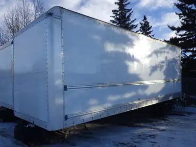 Welcome to Andy's Truck Sales. STK 3976A 26 FT MULTi-VANS VAN BODY model # 26DF102102 s/n 97668 26'...