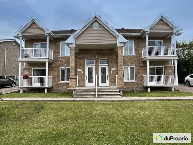 $349,000 - Condominium for sale in Chicoutimi (Chicoutimi) — photo 1