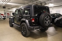 This Jeep Wrangler has a dependable Gas/Electric V-6 3.6 L/220 engine powering this Automatic transm... (image 4)