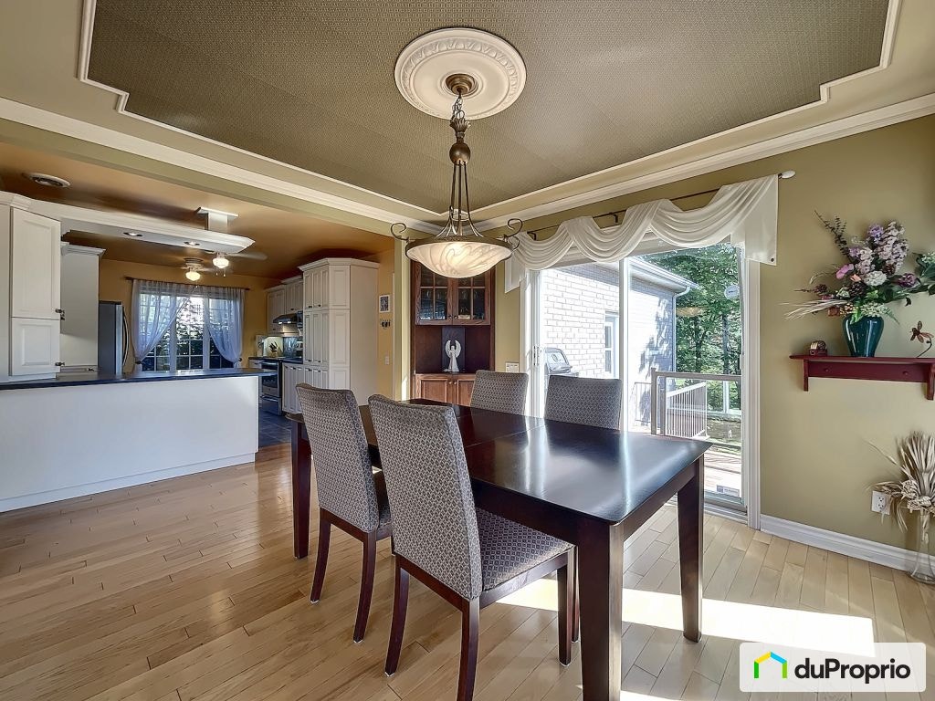 $725,000 - 3 Storey for sale in Neuville — photo 3