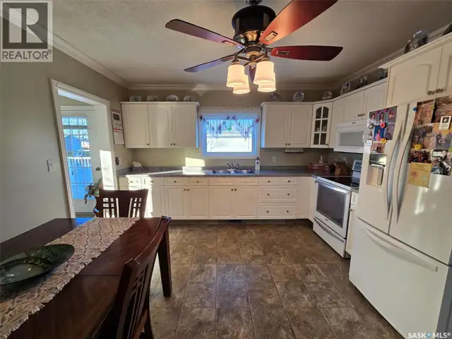 226 1st STREET W Kyle, Saskatchewan in Houses for Sale in Swift Current - Image 7