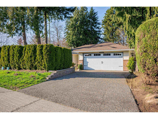 20807 93 AVENUE Langley, British Columbia in Houses for Sale in Delta/Surrey/Langley - Image 4