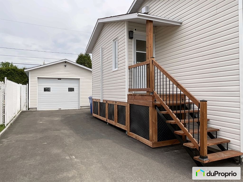 $396,500 - Bungalow for sale in St-Honore-De-Chicoutimi — photo 2