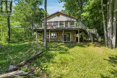 Welcome to your own private escape on beautiful Horseshoe Lake, where mornings begin with the sound...
