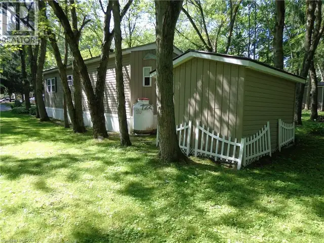 1652 PUDDICOMBE Road Unit# 422 New Hamburg, Ontario in Houses for Sale in Kitchener / Waterloo - Image 33
