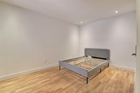 Renovated Akelius one bedroom apartment for rent. Located near Decelles Ave in the Cote-des-Neiges n... (image 5)