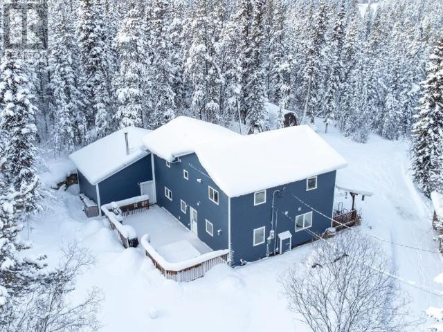 9 LUPIN PLACE Whitehorse, Yukon in Houses for Sale in Whitehorse - Image 3