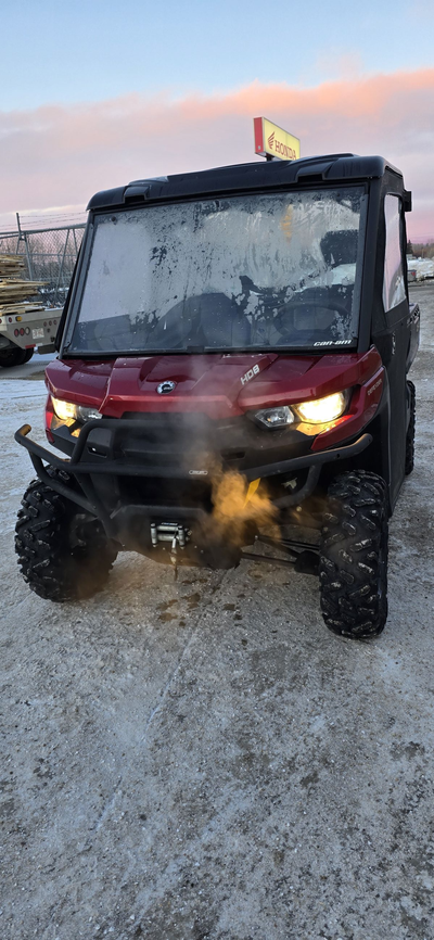 CONSIGNMENT UNIT - FINANCING AVAILABLE OAC TAXES AND FEES MAY APPLY ADDED ACCESSORIES 4500 LB WINCH...