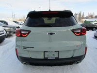 Thanks for viewing our South View Motors Inventory! ONLY 1,564KMS ON THIS CACTI GREEN 2024 CHEVROLET... (image 8)