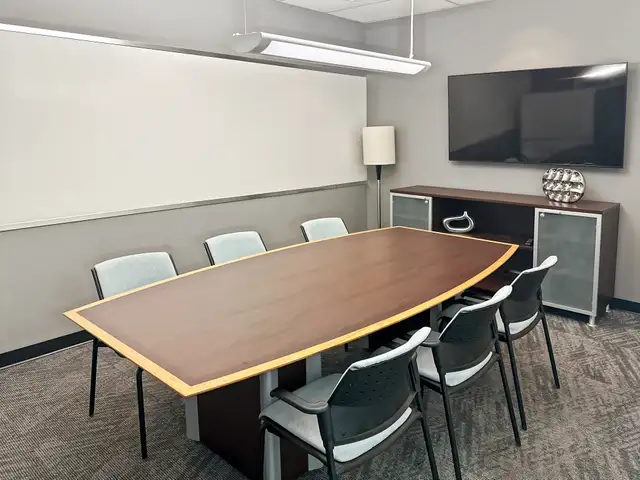 Office space for rent for 3 persons in London City Centre in Commercial & Office Space for Rent in London - Image 12