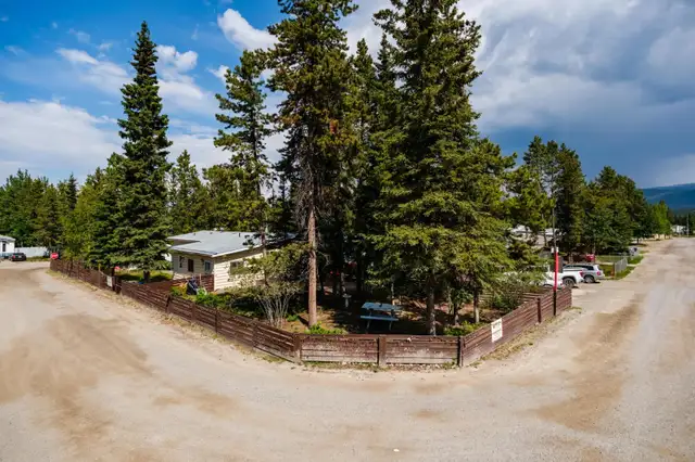 Northland Trailer Park is seeking its next owner-Realtor® in Commercial & Office Space for Sale in Whitehorse - Image 25