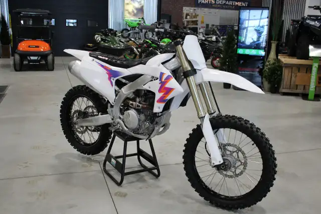 2024 Yamaha YZ250F Dirt Bike - 50TH Anniversary Edition in Dirt Bikes & Motocross in Trenton - Image 7