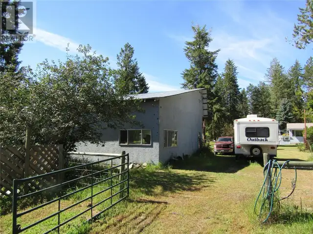 3260 Christian Valley Road Westbridge, British Columbia in Houses for Sale in Penticton - Image 7