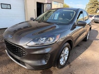 **CARS TRUCKS SUV 4X4 VAN AWD EDMONTON FINANCING AVAILABLE EASY FINANCING ** 2020 FORD ESCAPE SE ALL... (image 2)