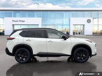 This Nissan Rogue boasts a Intercooled Turbo Regular Unleaded I-3 1.5 L/91 engine powering this Vari... (image 5)