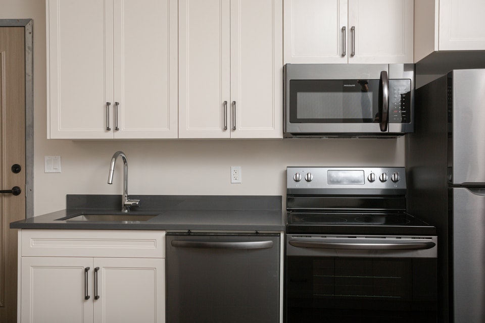 Two- Bedroom Apartments- Gym, Study Rooms & More! 2