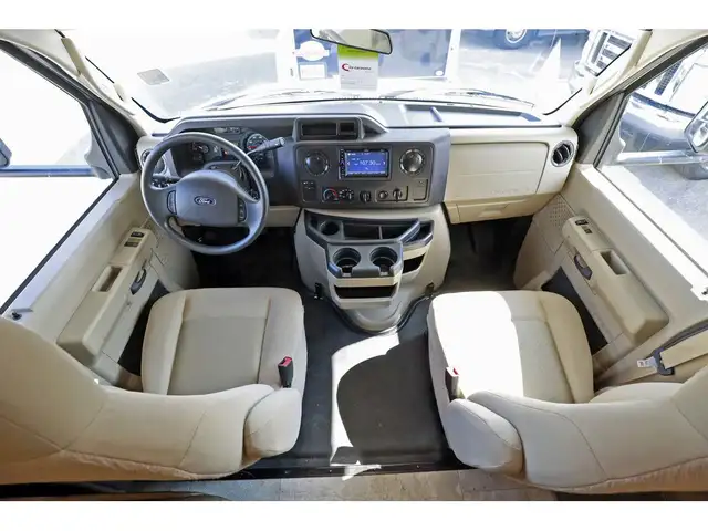 2020 Coachmen Freelander 26DS 1 extension Classe C 27 pieds in RVs & Motorhomes in Laval / North Shore - Image 23