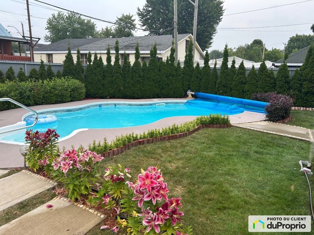 $485,000 - 2 Storey in Pointe-Aux-Trembles / East Montreal — photo 2