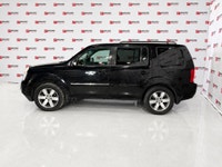 This 2014 Honda Pilot Touring gives you that dependable, comfortable feeling every time you drive it... (image 2)