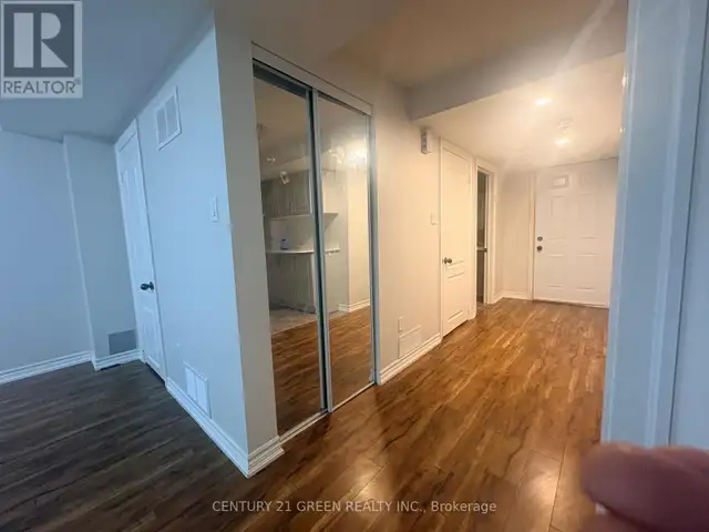 BASEMENT - 44 PRAIRIE CREEK CRESCENT Brampton (Bram West), Ontar in Long Term Rentals in Mississauga / Peel Region - Image 4