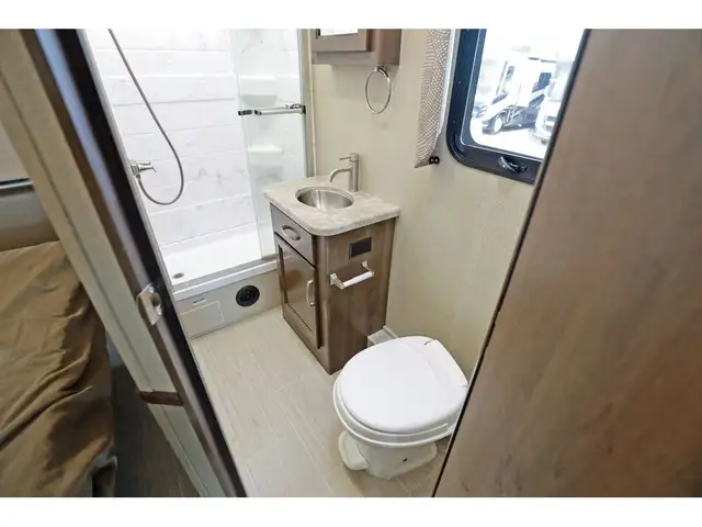 2020 Entegra Coach Vision 26X 2 extensions Classe A Vision in RVs & Motorhomes in Laval / North Shore - Image 15