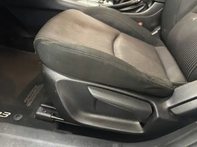 2015 Mazda Mazda3 4dr Sdn Man GS in Cars & Trucks in Longueuil / South Shore - Image 17