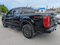 CREW CAB, BLACK ON BLACK, FX4, 4X4, FULLY LOADED, ALLOY WHEELS, HEATED SEATS, BACKUP CAMERA, APPLE C... (image 9)