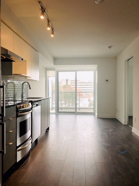 YORKDALE CONDO: 2 BEDS 2 BATHS CONDO W/ PARKING INCLUDED 3
