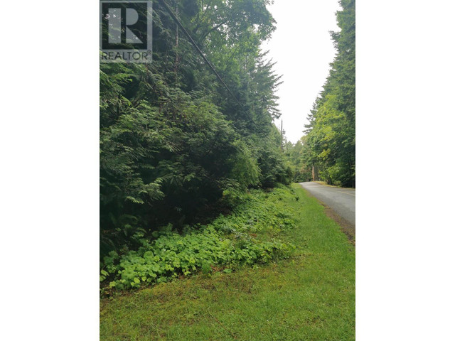 706 FERNHILL ROAD Mayne Island, British Columbia in Land for Sale in Victoria - Image 3