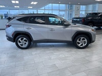 Find comfort, efficiency, and confidence in this *2023 Hyundai Tucson Preferred AWD for sale in Nort... (image 4)