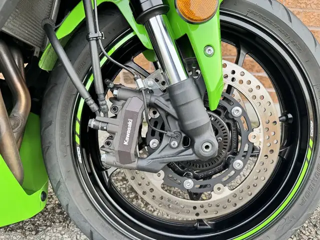2024 Kawasaki Ninja ZX-4RR KRT **KRT COLORS** in Sport Bikes in Markham / York Region - Image 8