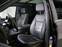 This 2023 GMC Yukon SLT is a local Ontario vehicle, offering full-size SUV capability, premium comfo... (image 9)