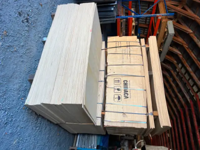 Contreplaqué en peuplier 4x8x 1/2" (plywood) in Floors & Walls in Drummondville - Image 3