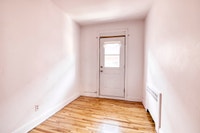 Akelius two bedroom apartment for rent. Located near Snowdon in the Cote-des-Neiges neighborhood, Mo... (image 6)