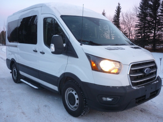 2020 Ford Transit Passenger Van, 10 PASSENGER/BACKUP CAM/LOW KMS in Cars & Trucks in Edmonton