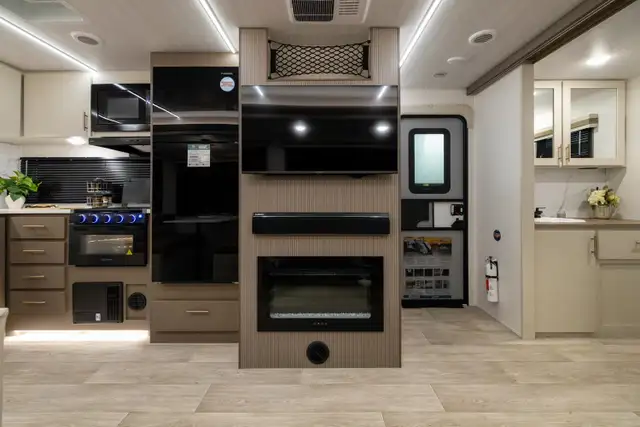 2026 Forest River ALTA 2600KRB in Travel Trailers & Campers in Regina - Image 10