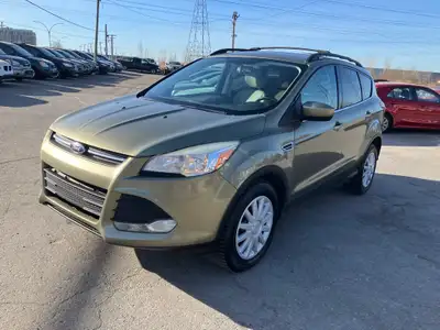 FINANCEMENT MAISON 100% APPROUVÉ AVEC 1600$ D'ACOMPTE 2013 Ford Escape SE, Automatique, 4Cyl 2.0L, 1...