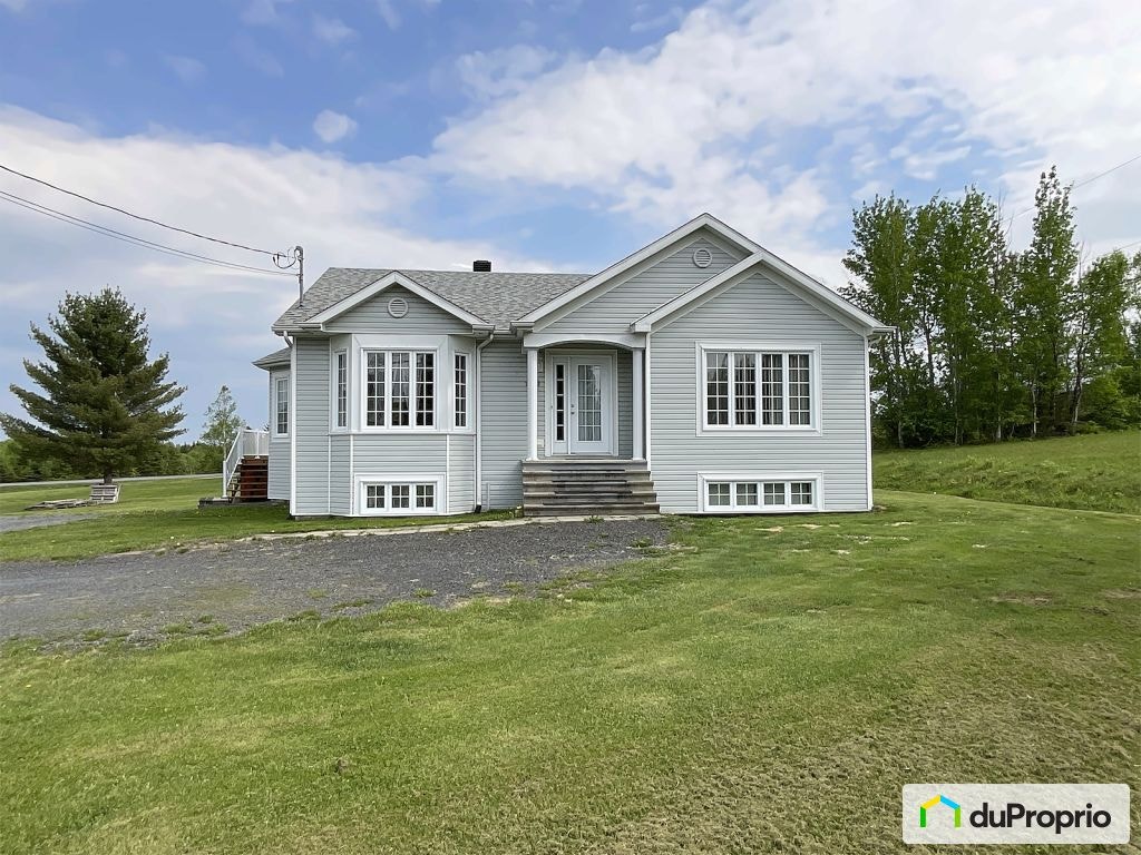 $375,000 - Bungalow for sale in Ste-Rose-De-Watford — photo 1