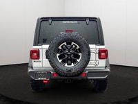 This Jeep Wrangler has a dependable ERC 3.6L Pentastar(TM) VVT V6 engine w/ESS engine powering this... (image 4)