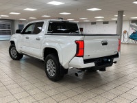 Efficiency and utility come together in this 2025 Toyota Tacoma HYBRID, a pre-owned pickup that brin... (image 3)