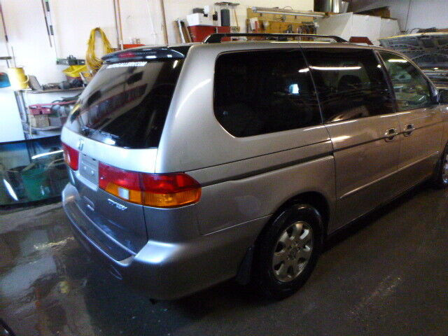 2003 Honda Odyssey for Parts in Other Parts & Accessories in Swift Current - Image 4