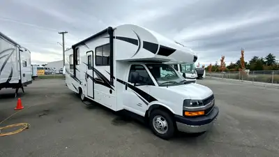Very well built, equipped and maintained Class C. Like new condition! Powered by a Chevy 6.6L Vortec...