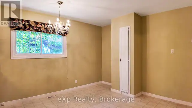 69 8TH STREET Hanover, Ontario in Houses for Sale in Owen Sound - Image 13