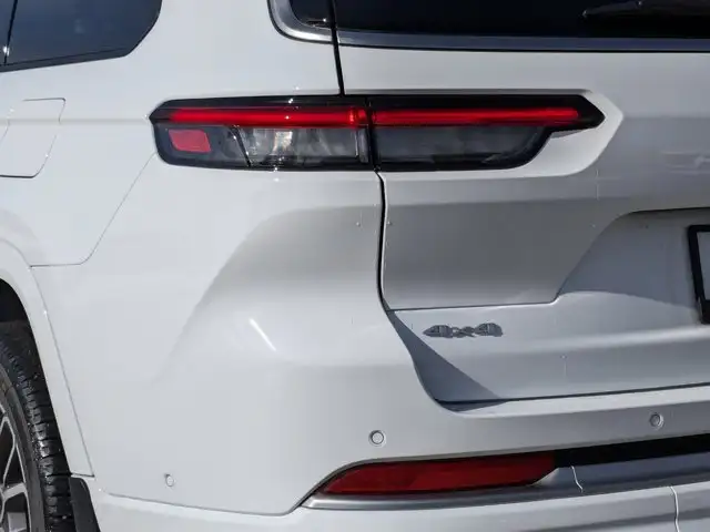 2026 Jeep Grand Cherokee L Summit * - Pano Sunroof - Palermo in Cars & Trucks in Calgary - Image 14