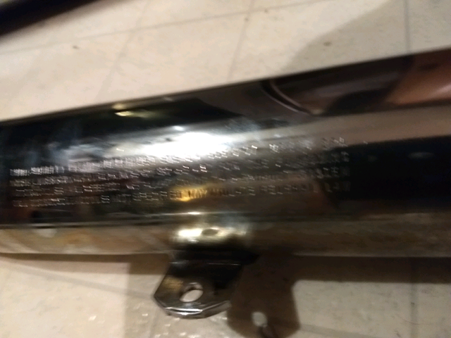 Harley Davidson mufflers exhaust original quiet pipes in Motorcycle Parts & Accessories in City of Montréal - Image 6