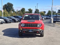 Come see this certified 2021 Jeep Renegade Trailhawk 4WD | Pano Sunroof | Kenwood Audio | Trailer Gr... (image 7)