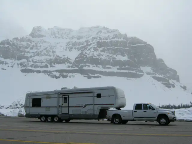 RV Hauling, RV Transport, Park Model Trailer Hauling & Moving in Towing & Scrap Removal in Delta/Surrey/Langley - Image 5