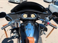 All vehicles come with a full vehicle History Report, ask to see it! 2016 Indian Roadmaster full bag... (image 6)