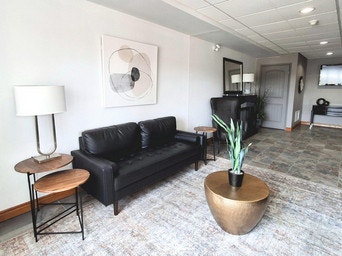 2 Bedroom for rent in Grand Bend - Great for Seniors 3